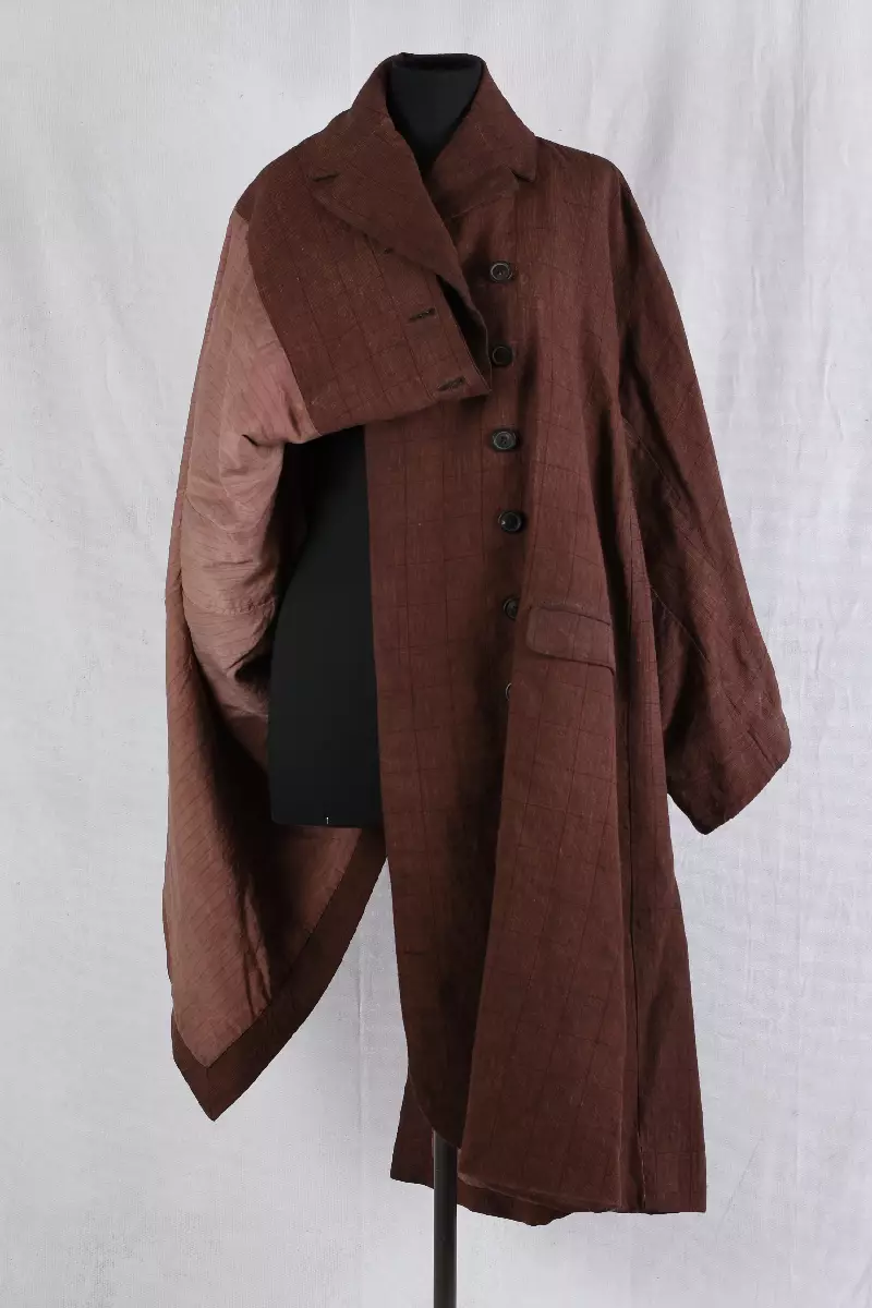 rundholz coat 2231171205 in rust cloud at abby maud de face foot lining