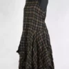 krista larson robe long pinwheel slip dress en coloris black oak chez abby maud de profil noeud