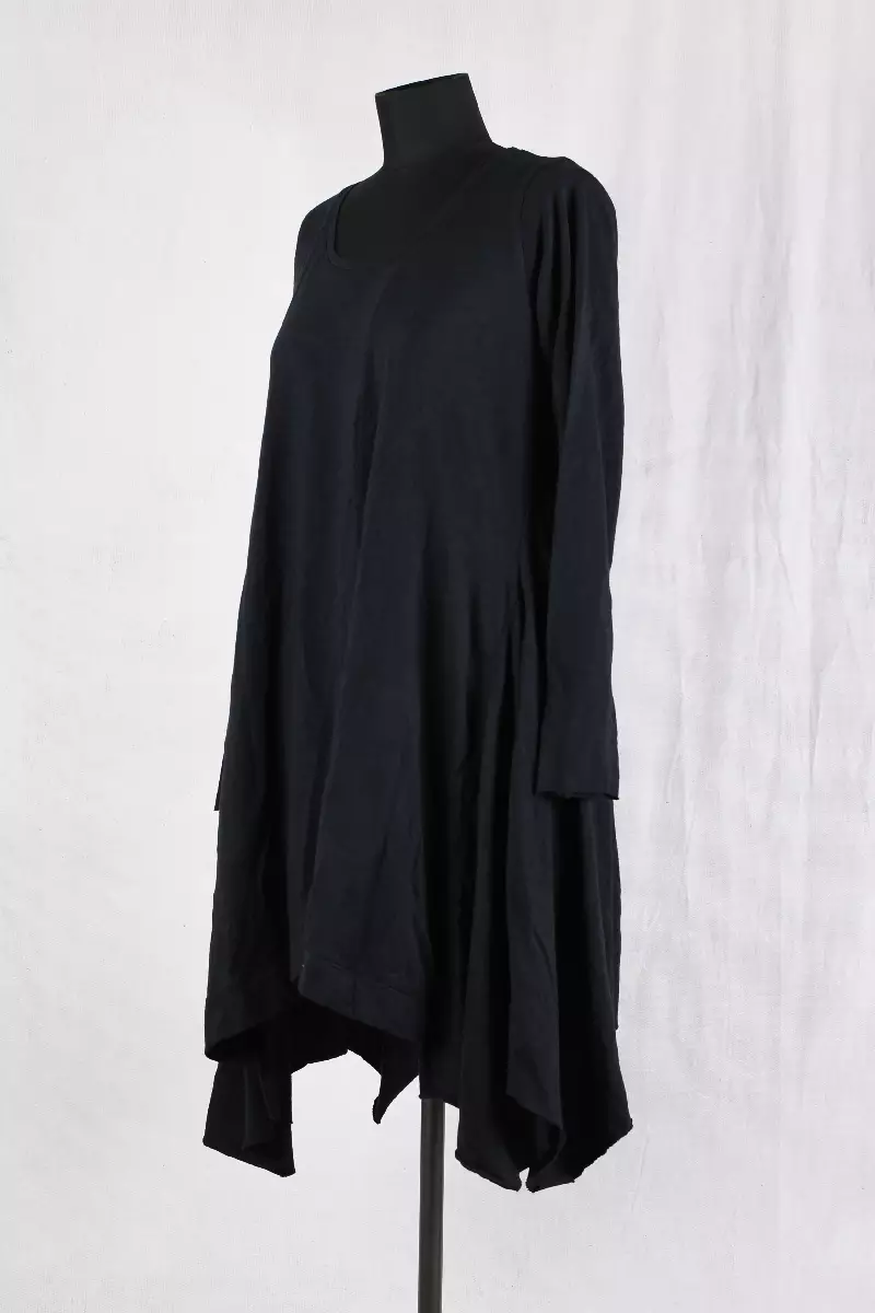 krista larson robe short ballet dress en coloris black chez abby maud de profil
