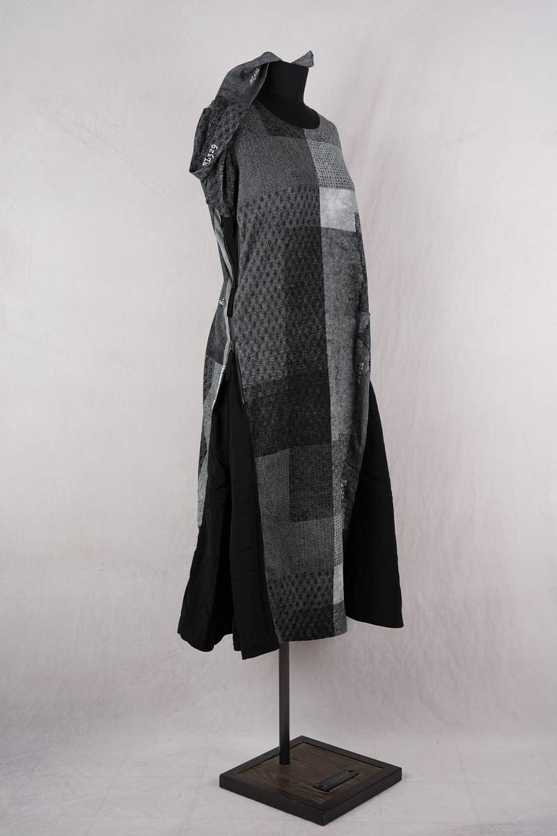 rundholz black label robe 1243290902 en coloris black print chez abby maud de profil zip pied