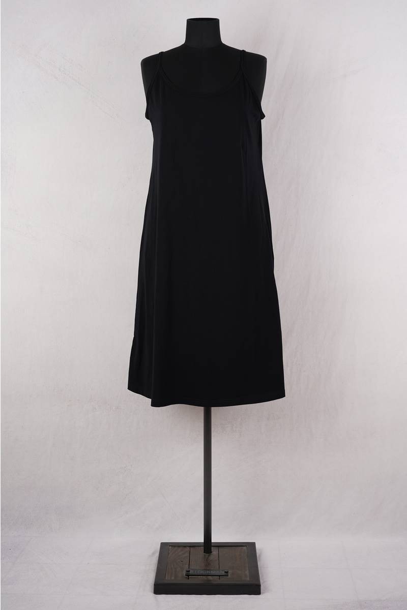 rundholz black label robe 1243340905 en coloris black chez abby maud de face en pied