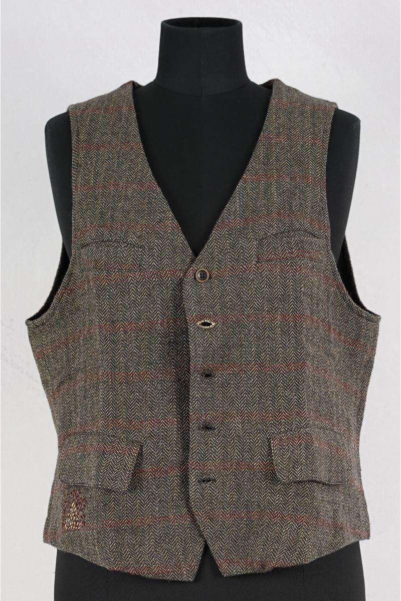 ewa-i-walla-vest-10001-vilgot-herringbone-homme-abby-maud-face-bouton ewa i walla veste 10001 vilgot en coloris herringbone chez abby maud de face bouton
