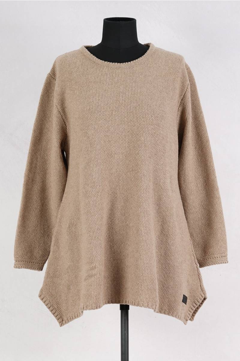 olars ulla pullover sant en coloris natuel chez abby maud de face