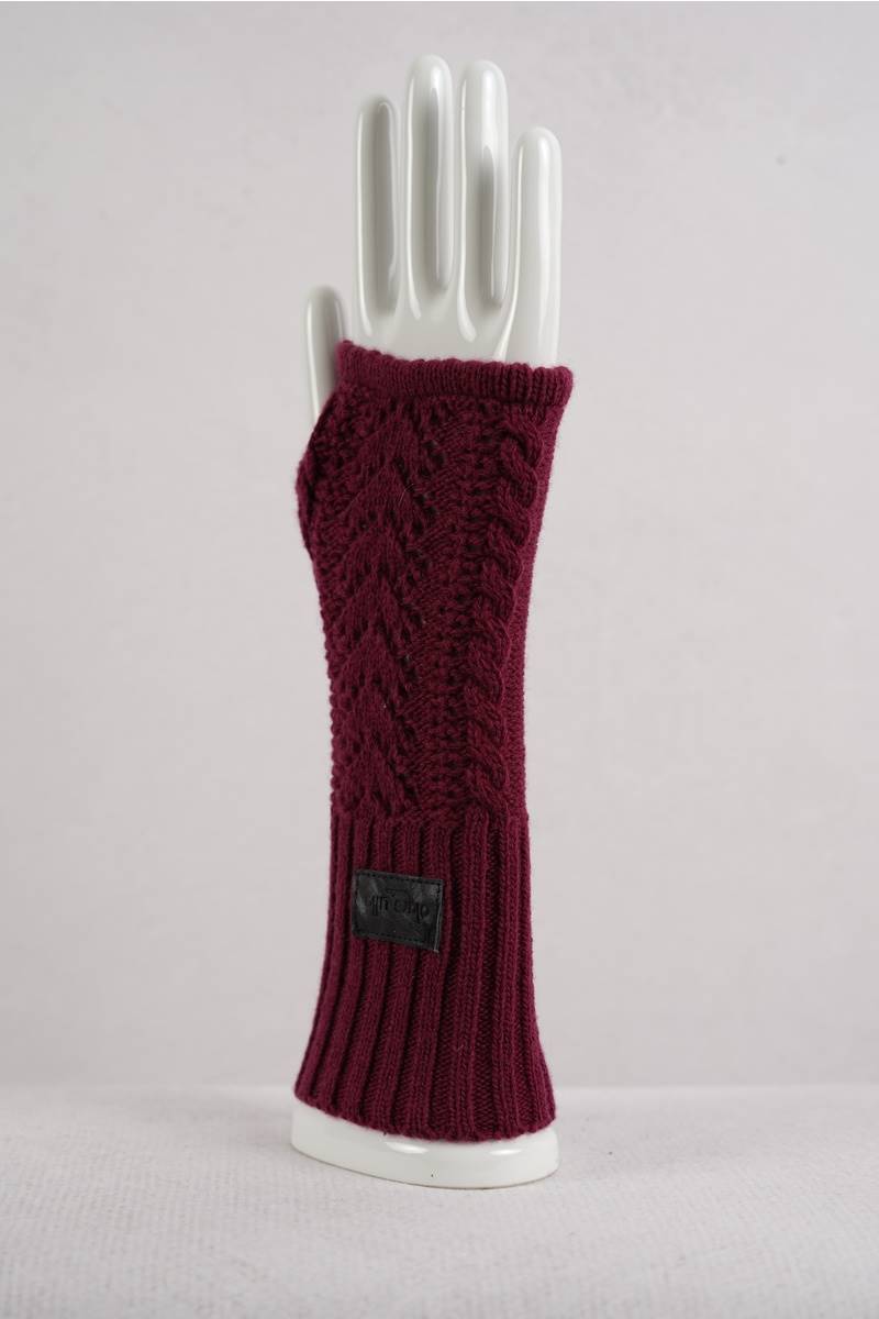 olars-ulla-mitaines-sleeves-burgundy-abby-maud-profil olars ulla mitaines sleeves en coloris burgundy chez abby maud 1
