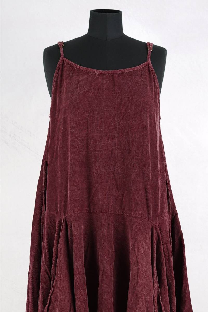 KRISTA LARSON DESIGNS<br> Robe Long Pinwheel Slip Garnet