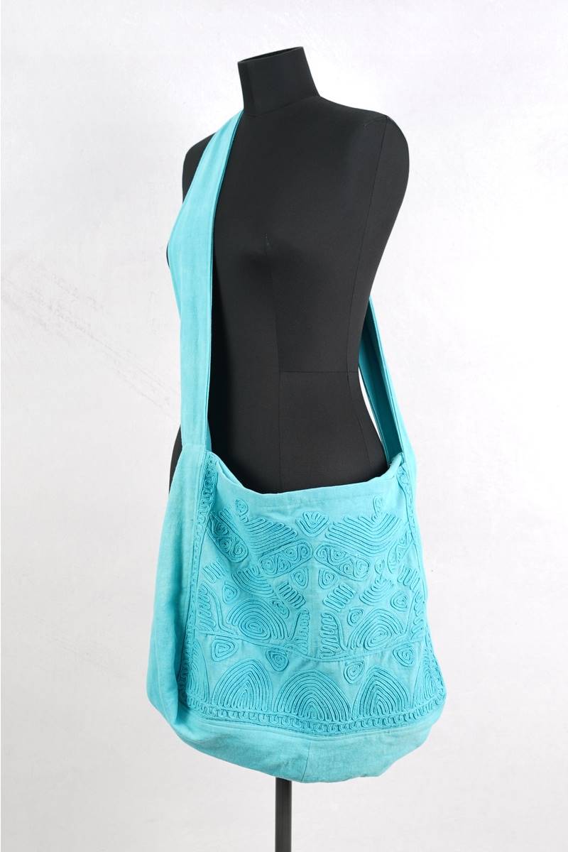 krista-larson-sac-soutache-messenger-bag-aegean-abby-maud-profil KRISTA LARSON DESIGNS <br> Sac Soutache Messenger Bag Aegean