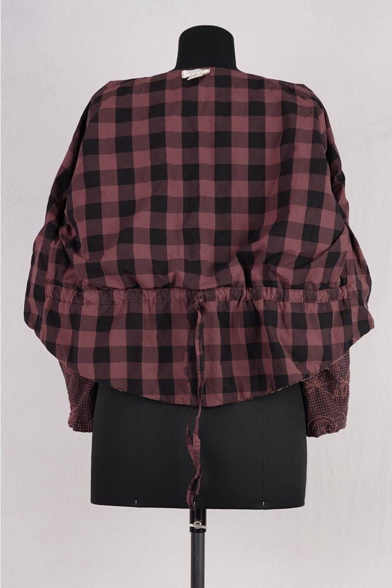 krista larson designs veste bolero jacket en coloris garnet chez abby maud doublure