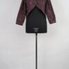 krista larson designs veste bolero jacket en coloris garnet chez abby maud de face en pied