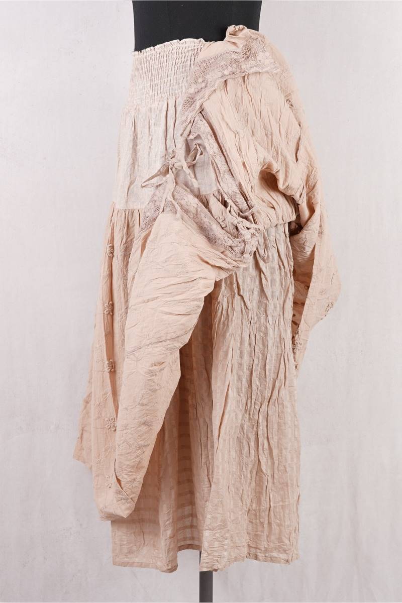 les-ours-jupe-bruna-rose-abby-maud-profil-details les ours jupe bruna en coloris rose chez abby maud de profil details