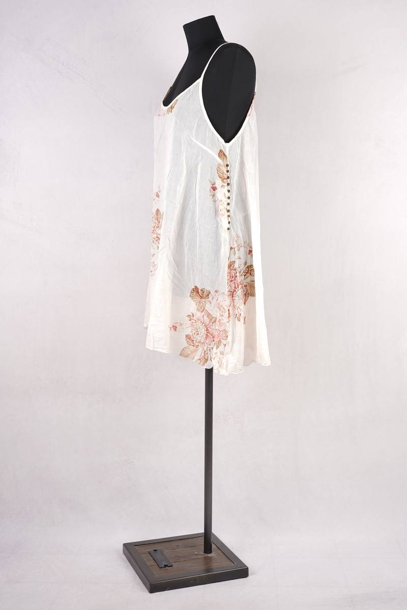 les-ours-robe-lea-fleurs-abby-maud-profil-pied les ours tunique lea en coloris fleurs chez abby maud de profil en pied