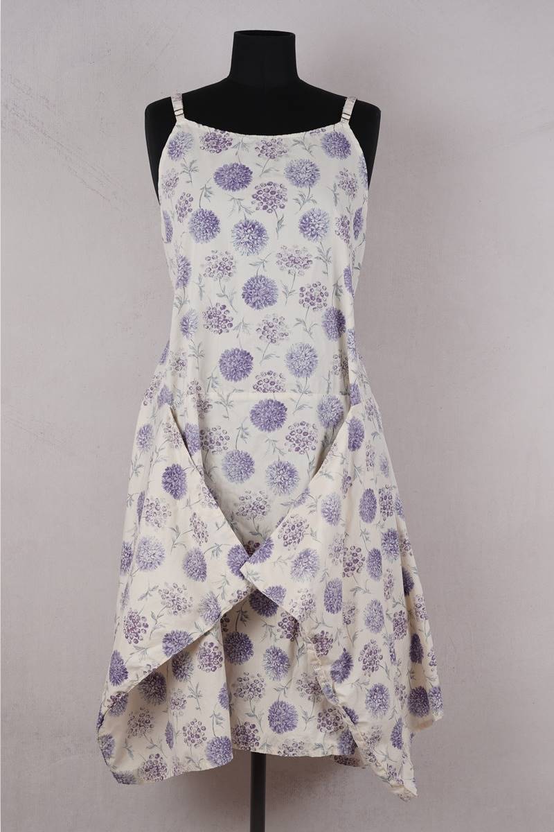 krista larson designs robe pinwheel slip en coloris allium lavender chez abby maud de face