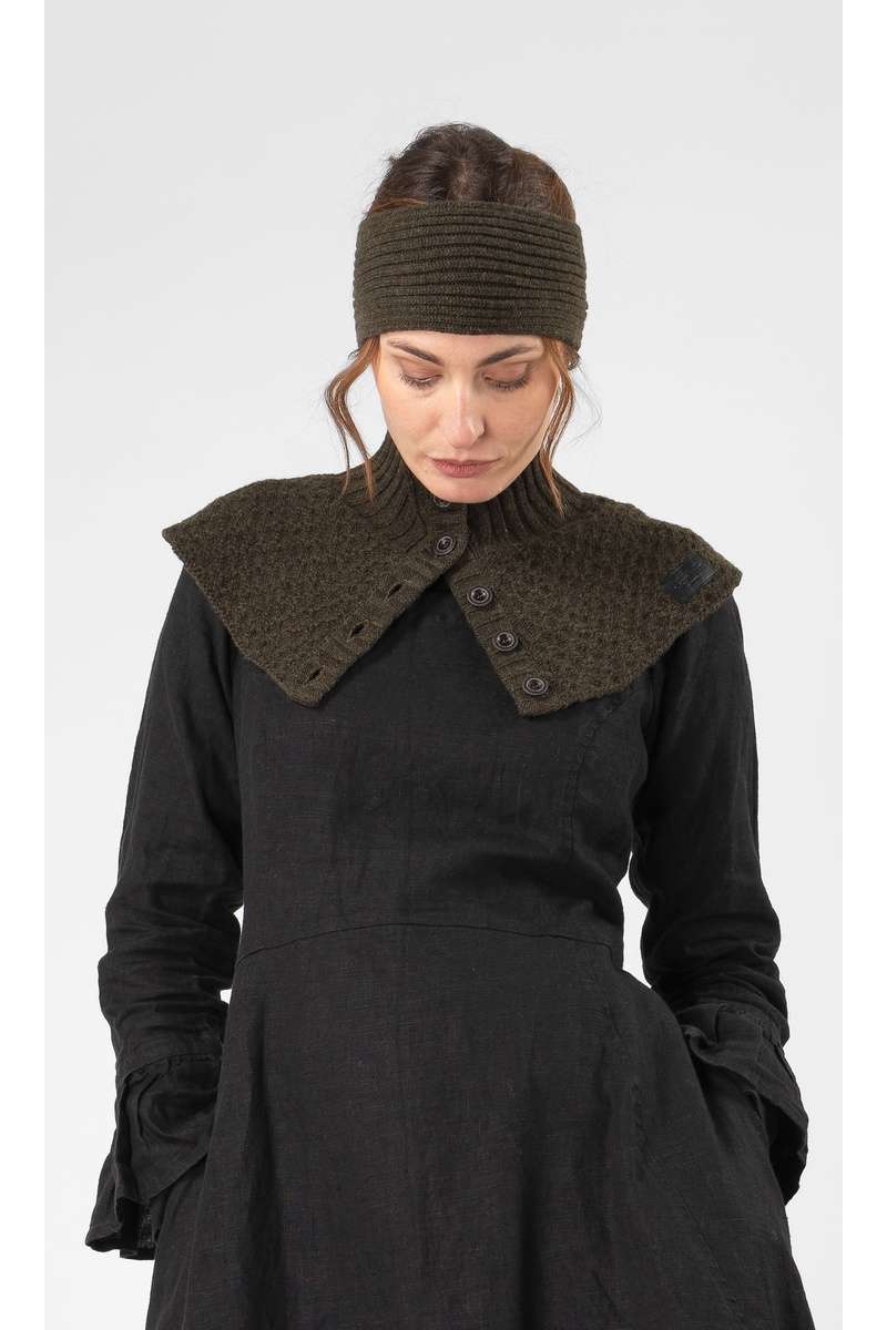 OLARS ULLA <br> Col Collar Green