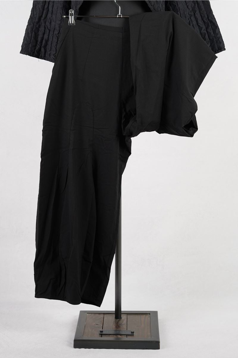 rundholz black label pantalon 2253390126 black abby maud jambe face zoom sur pied