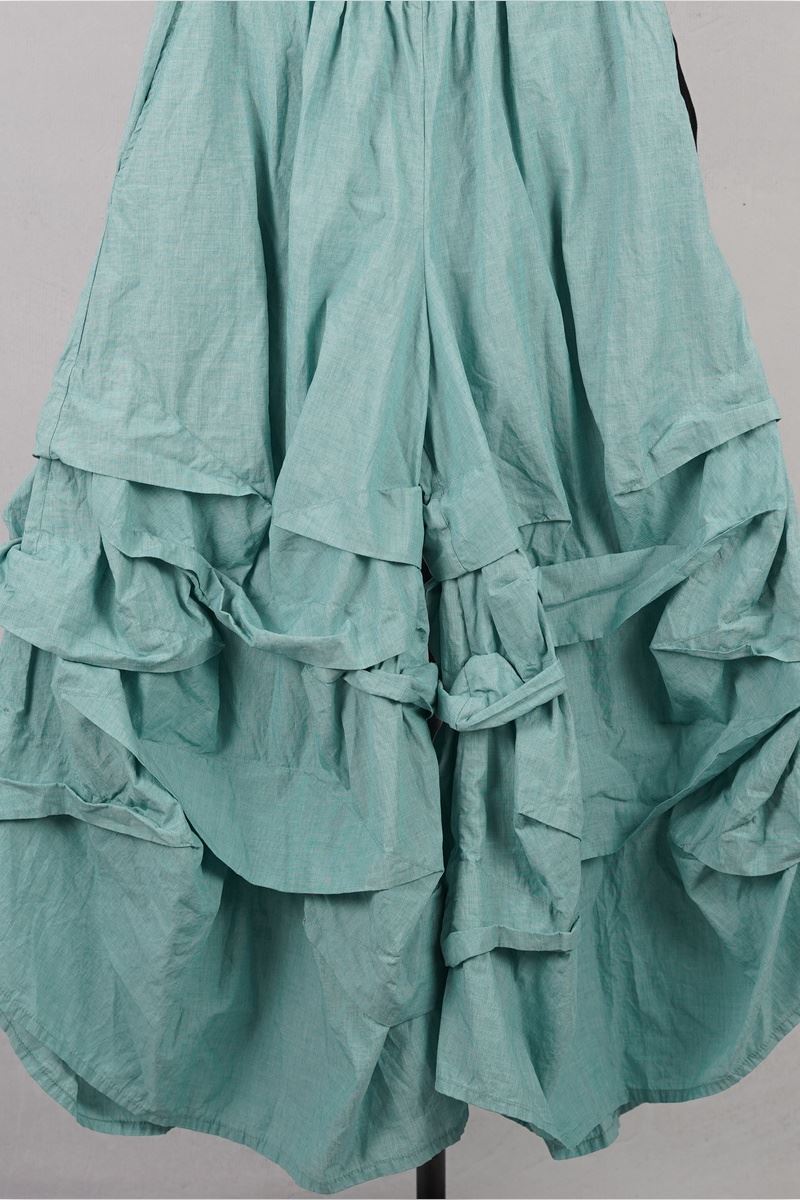 krista larson designs pantalon stormy pants pistachio broadcloth abby maud face detail krista larson designs pantalon stormy pants pistachio broadcloth abby maud face detail