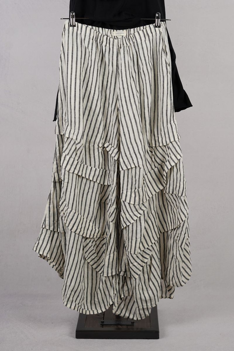 krista larson designs pantalon stormy pants striped cream abby maud face sur pied 2
