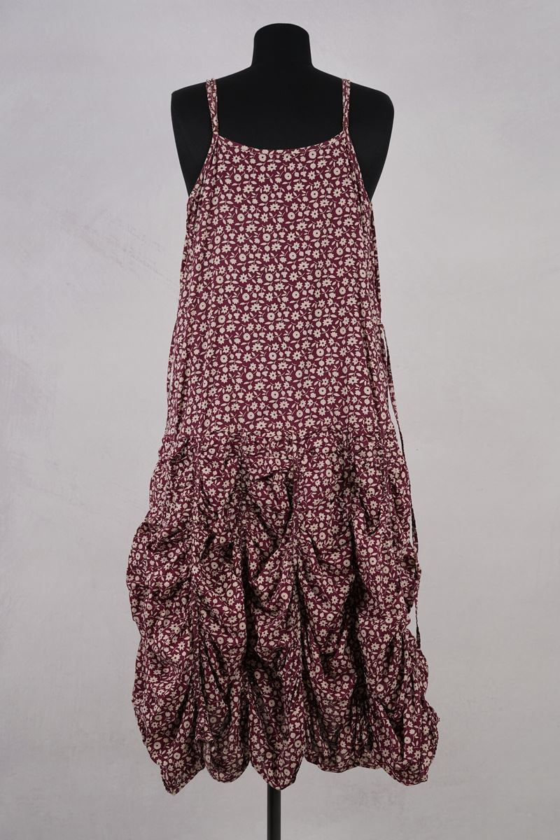 krista larson designs robe low rouched slip merlot floral abby maud dos