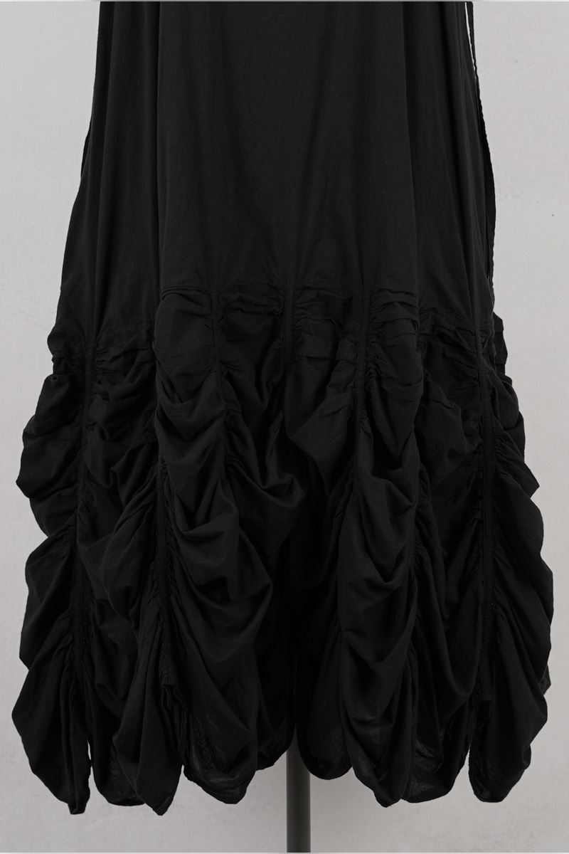 krista larson designs robe low rouched slip black abby maud de face volants