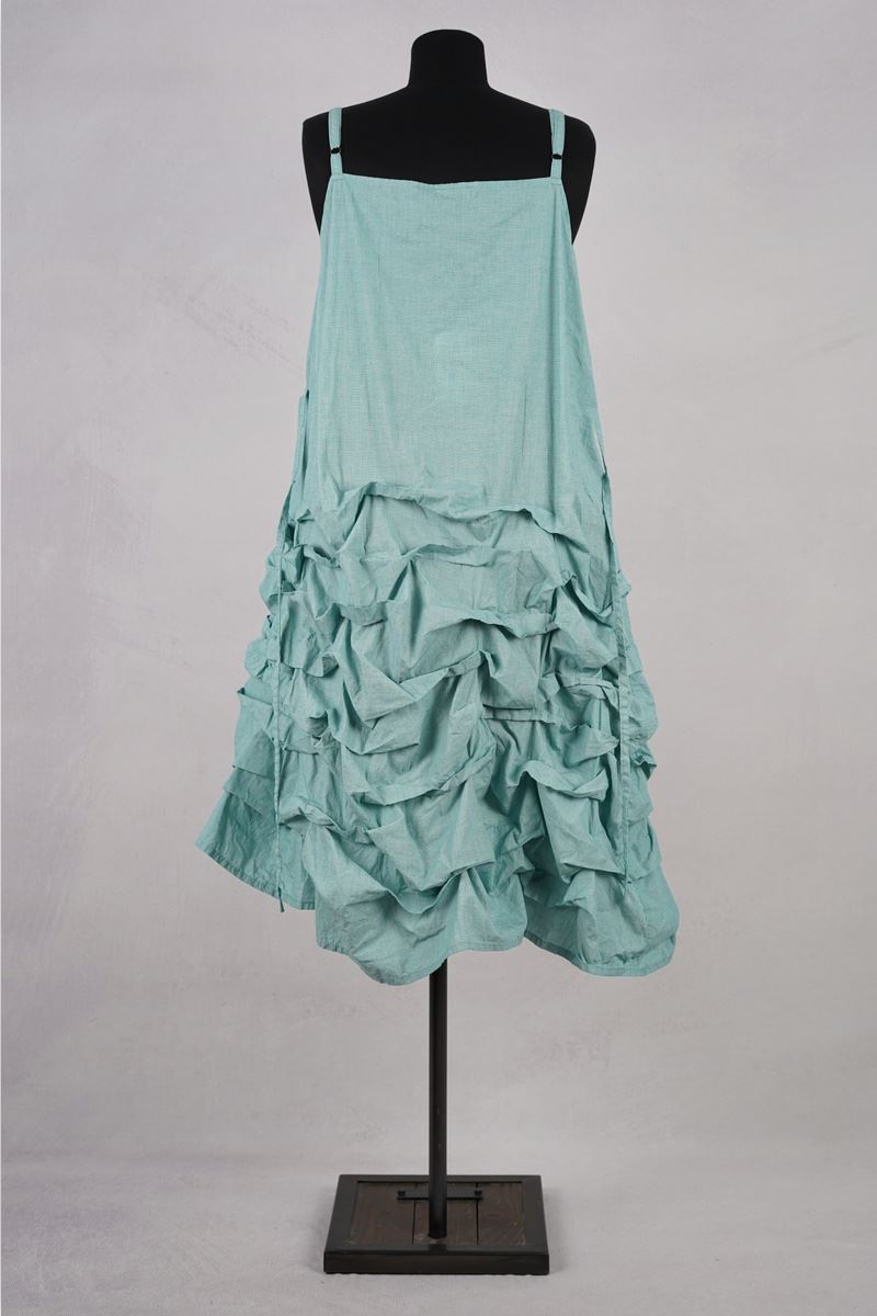 krista larson designs robe tunnel slip pistachio broadcloth abby maud dos en pied