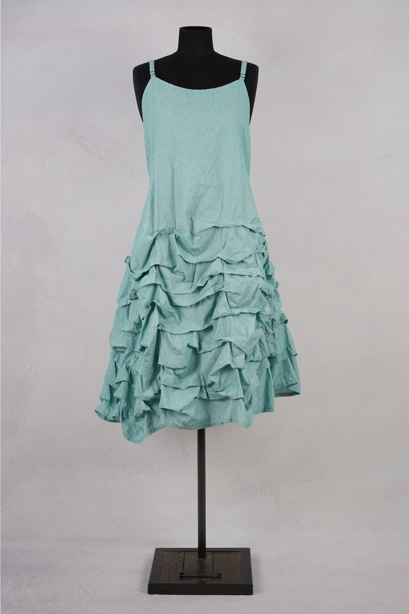 krista larson designs robe tunnel slip pistachio broadcloth abby maud face attache en pied