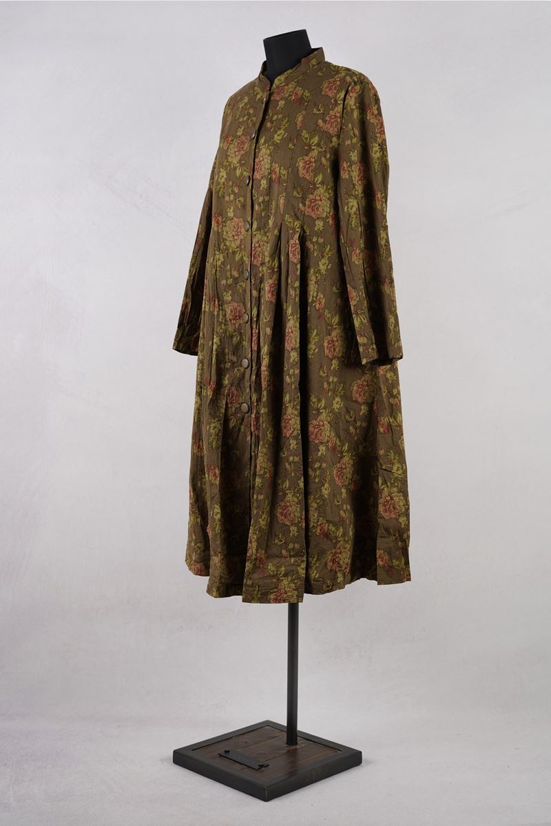 les ours manteau tiago havane fleurs abby maud profil pied