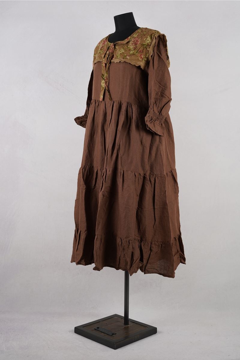 les ours robe florentine bois de rose abby maud profil pied