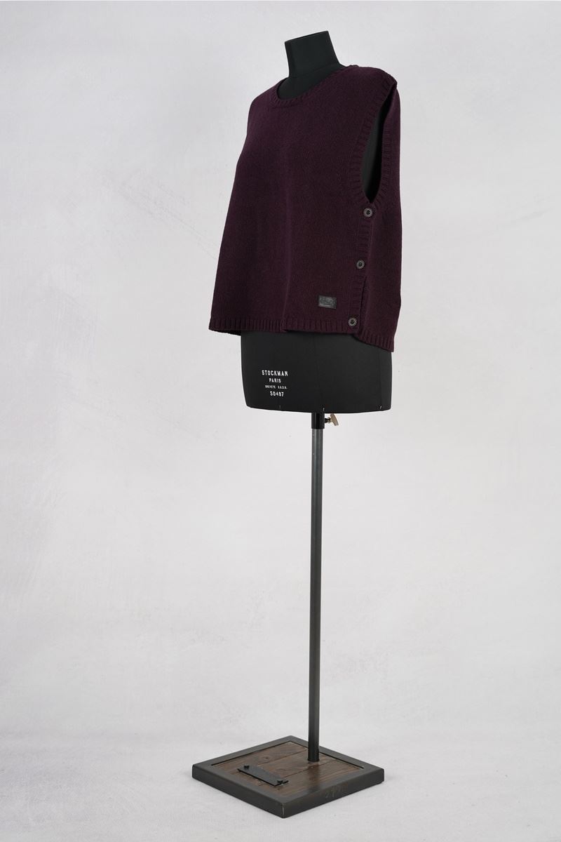 olars ulla vest silla purple abby maud profil pied
