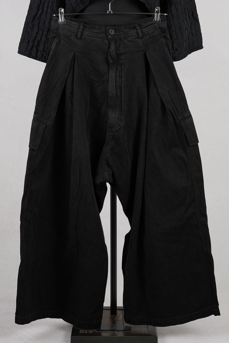 rundholz pantalon 2251030111 turf black abby maud face 1