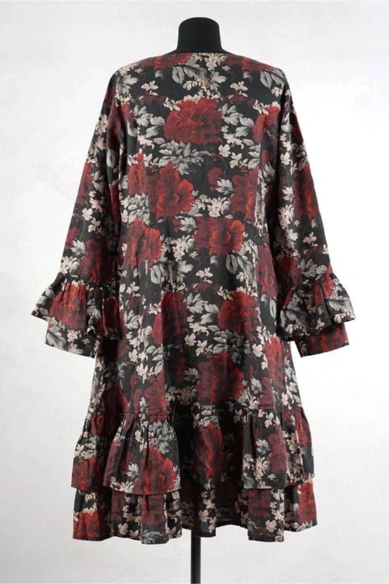 olars-ulla-robe-kant-flower-black-abby-maud-dos olars ulla robe kant flower black abby maud dos