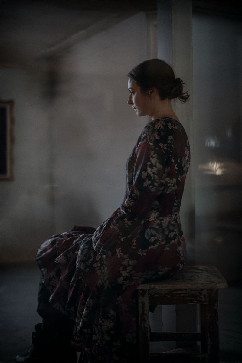 olars-ulla-robe-kant-flower-black-abby-maud-face-lookbook-2 olars ulla robe kant flower black abby maud face lookbook 2