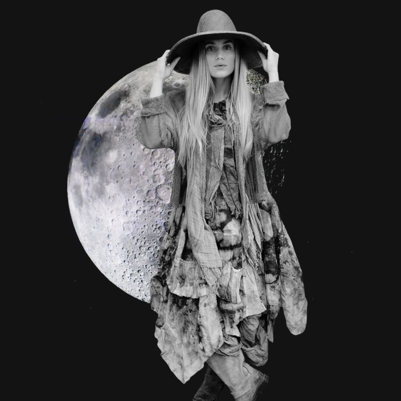 carre pour site ete 2026 krista larson abby maud