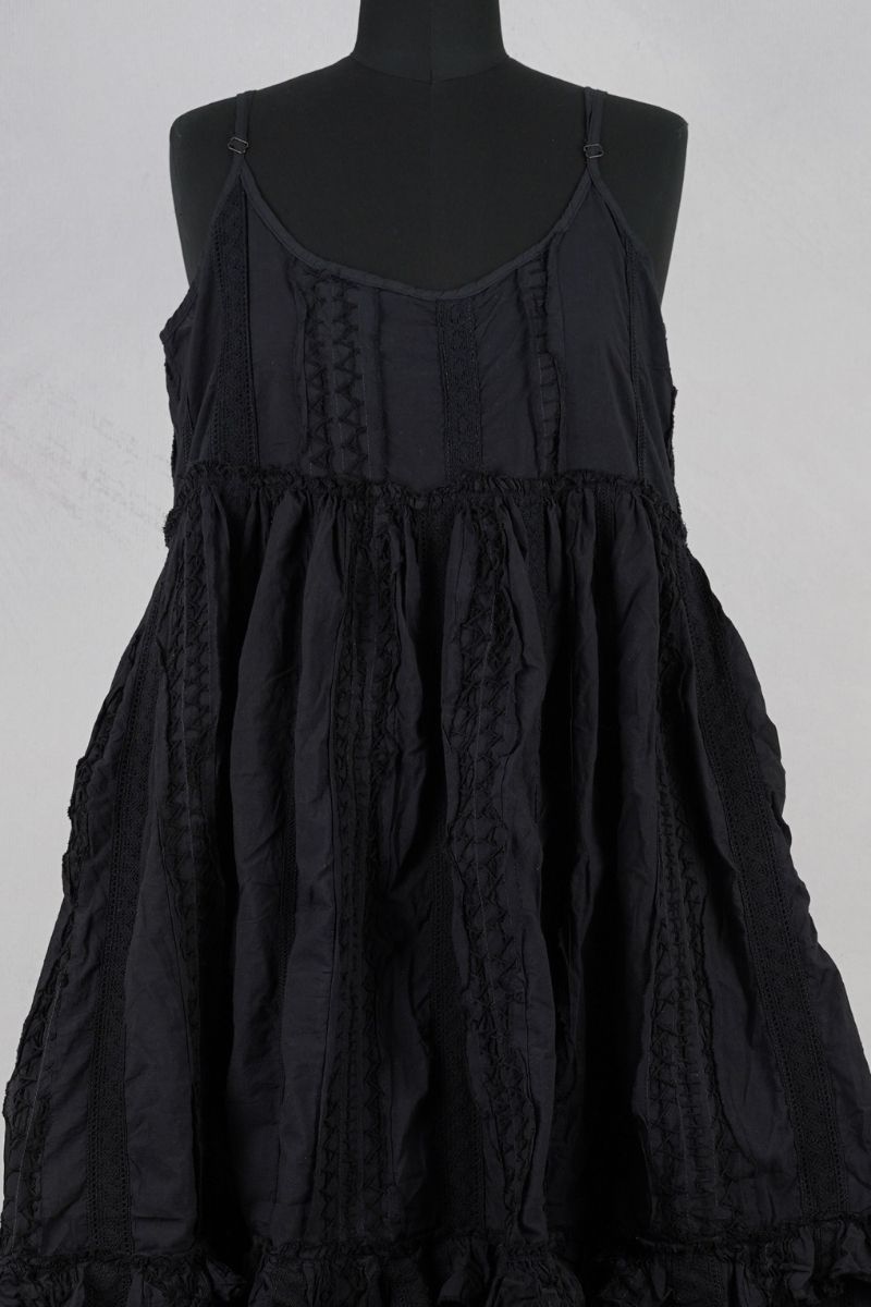 jls robe padma abby maud face zoom