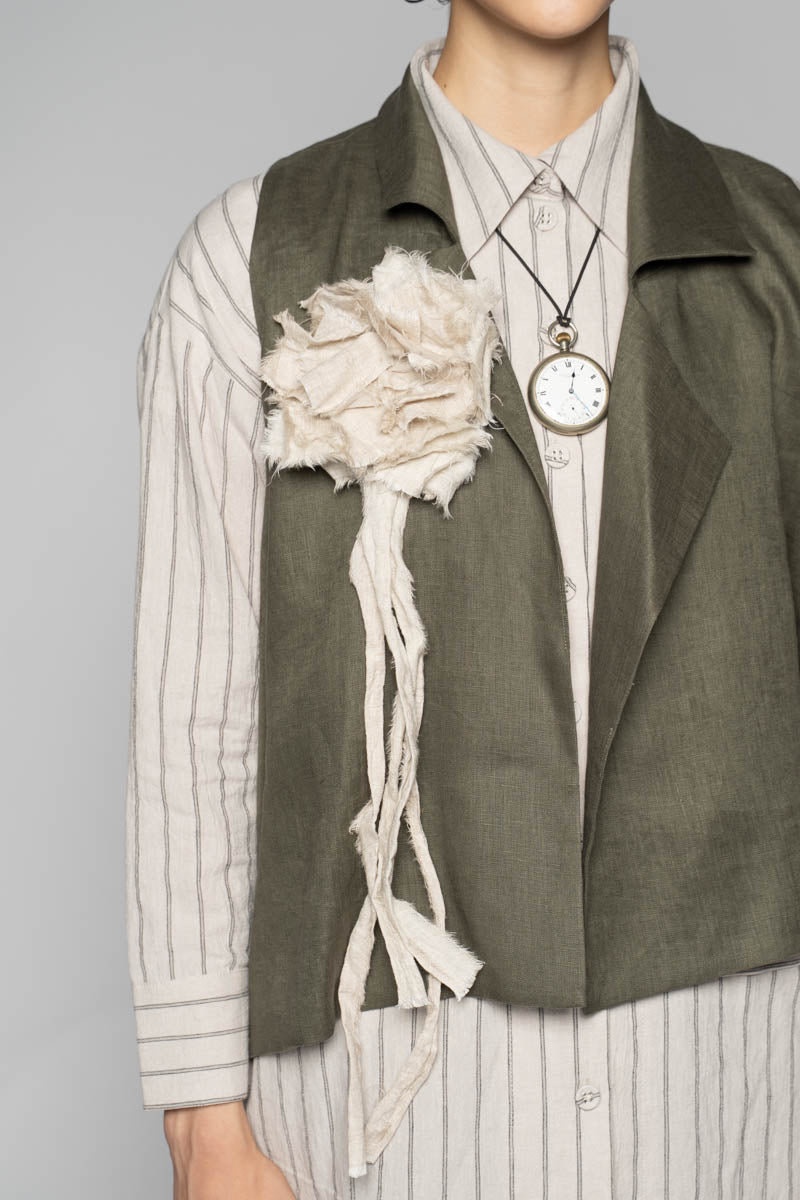 dogstar sancha brooch natural abby maud 2