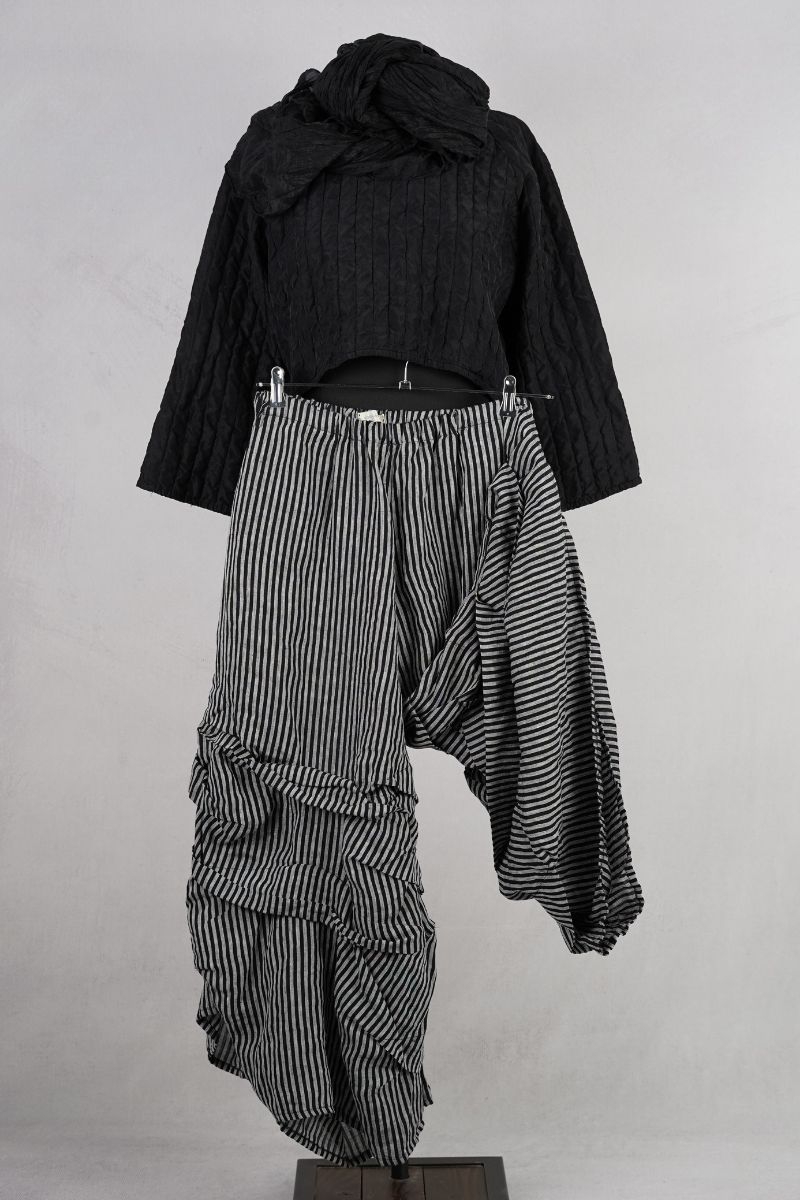 krista larson designs stormy pants black dove ash abby maud face jambe