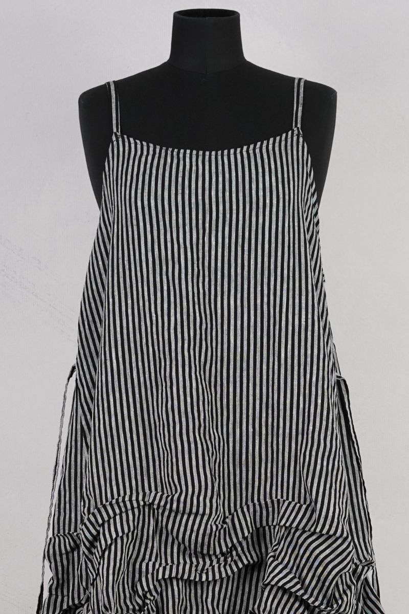 krista-larson-designs-tunnel-slip-black-dove-ash-abby-maud-face-haut krista larson designs tunnel slip black dove ash abby maud face haut