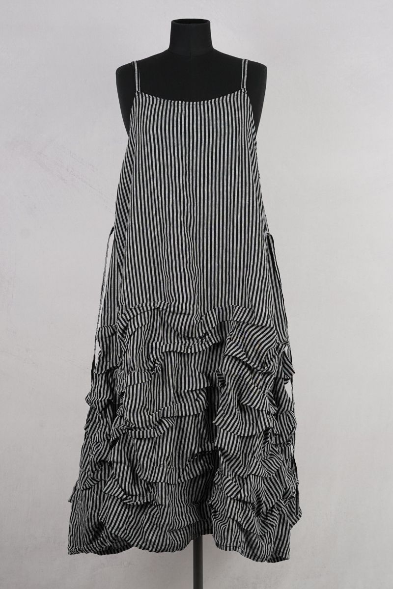 krista-larson-designs-tunnel-slip-black-dove-ash-abby-maud-face krista larson designs tunnel slip black dove ash abby maud face