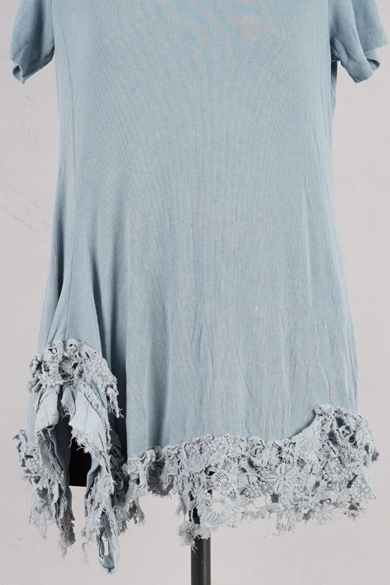 rundholz-dip-tee-shirt-1262180501-sky-fog-abby-maud-face-zoom rundholz dip tee shirt 1262180501 sky fog abby maud face zoom