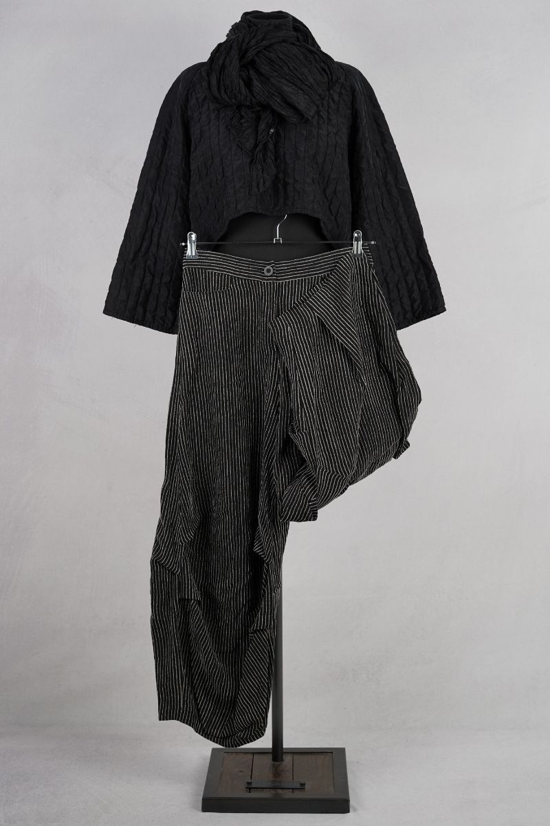 dogstar ember tuck pants black abby maud face jambe pied