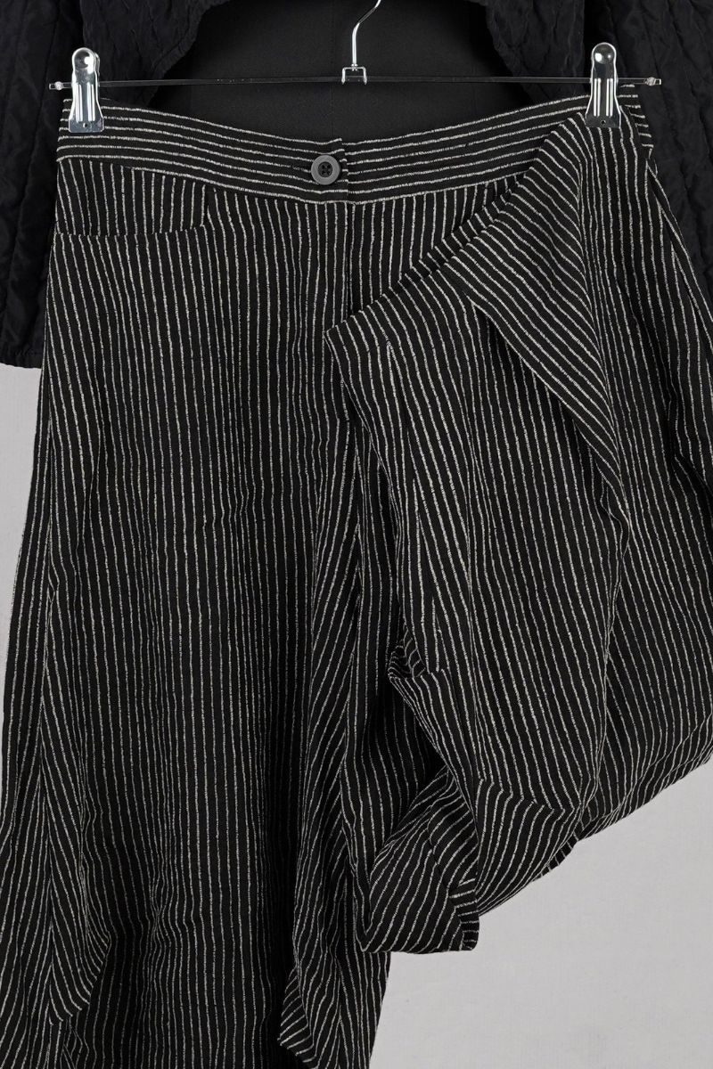 dogstar ember tuck pants black abby maud face jambe zoom
