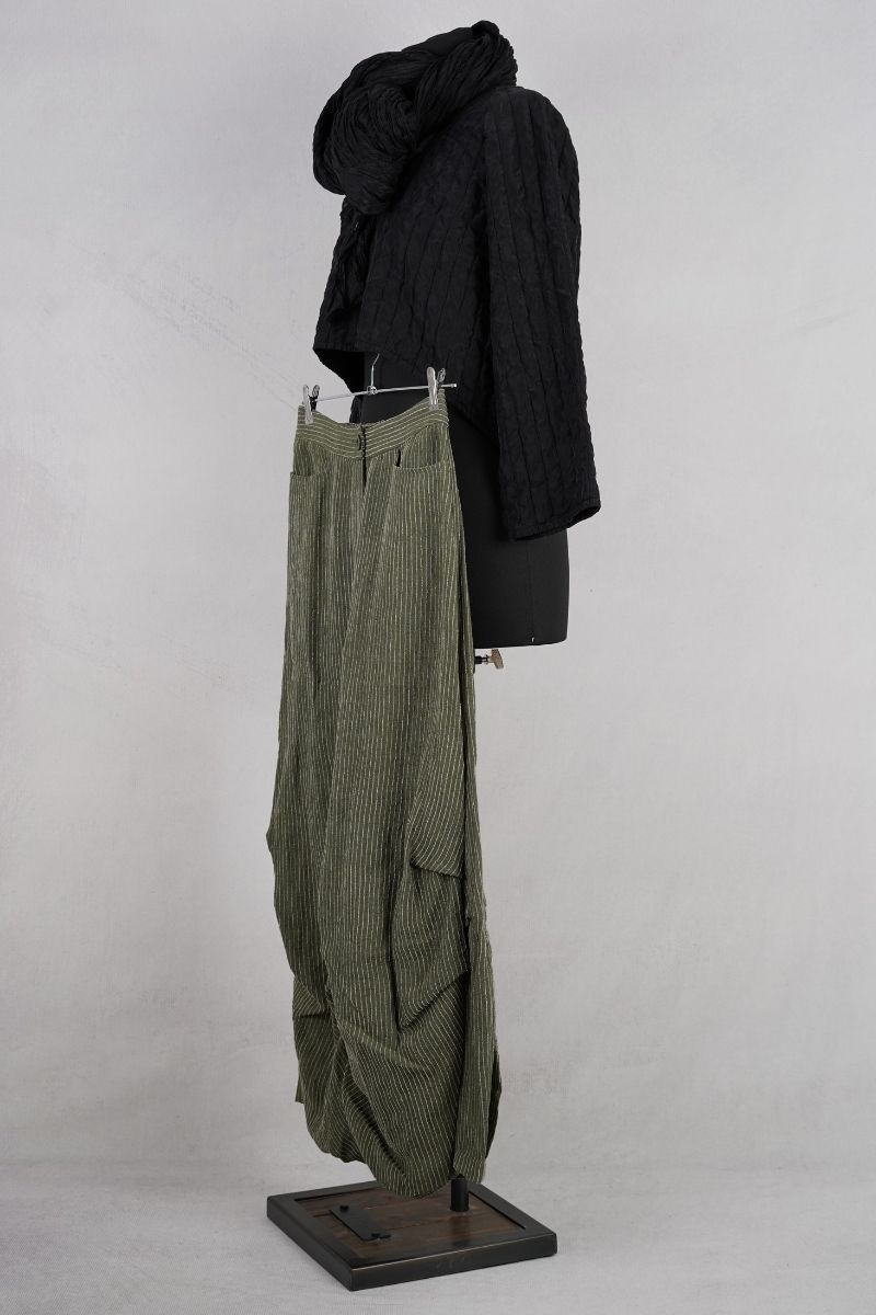 dogstar ember tuck pants moss abby maud profil pied