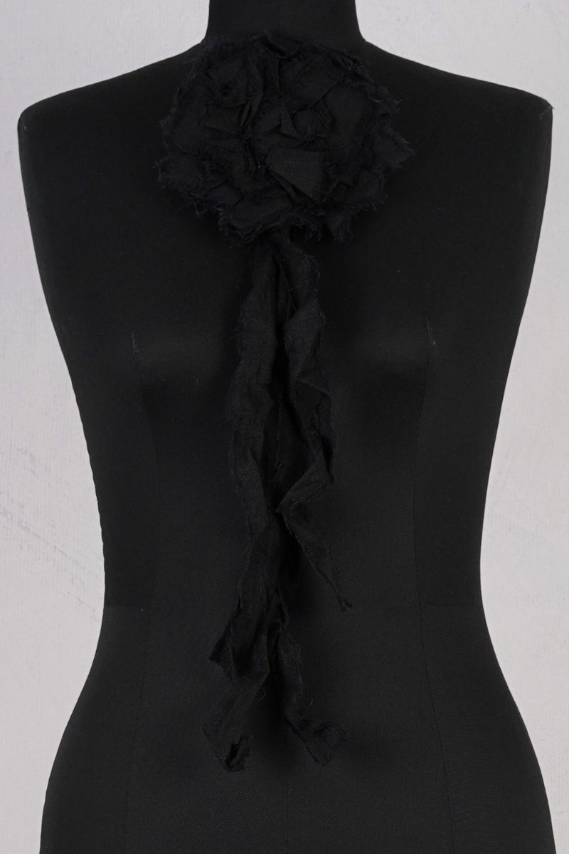 dogstar sancha brooch black abby maud face zoom