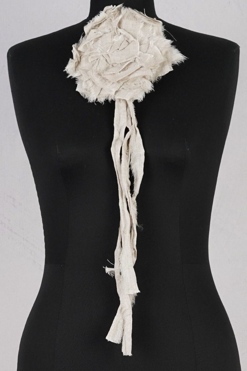 dogstar sancha brooch natural abby maud face zoom